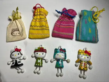 키티 스트랩 복조리 4개 세트