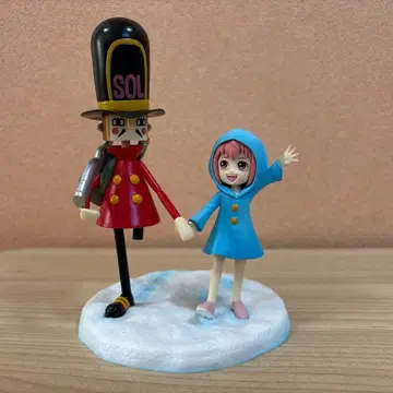 원피스 제일복권 Revible Moment D상 레베카 & 병정님