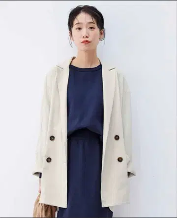 리브 인 컴포트 하마지와 콜라보 편안한 착용감의 드레이프감 자켓 S