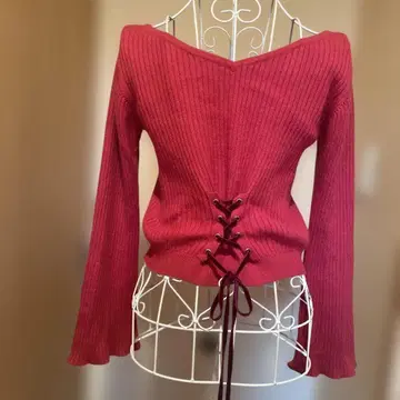 JILLSTUART 와인 레드 V넥 니트