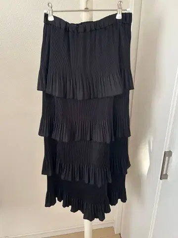 ROSEBUD 캉캉 스커트 블랙