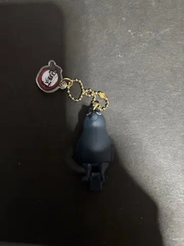 [ 귀멸의 칼날 ] USJ 콜라보 키링 (카스가라스 긴코)