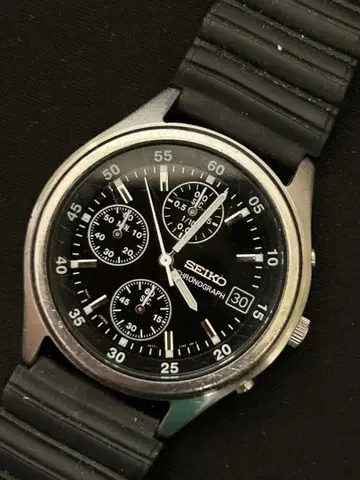 SEIKO 크로노그래프 쿼츠 가동 중