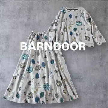 [ 새상품급 ] 바도어 북유럽 올 패턴 맨투맨 셋업