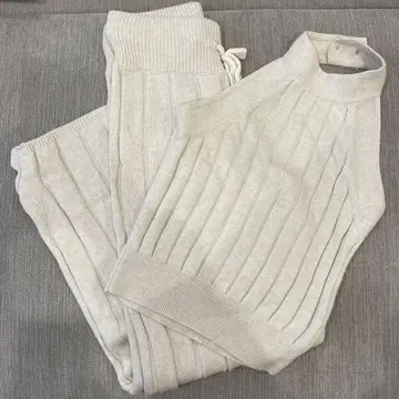 juemi 아이보리 셋업 프리 사이즈