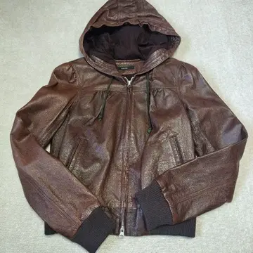 미사용 새상품 츄츄 브라운 가죽 후드 부착 자켓 S