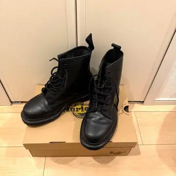 닥터 마틴 블랙 부츠