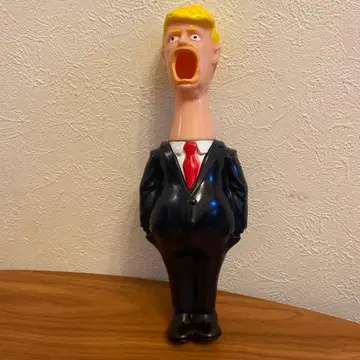 트럼프 대통령 삑삑이 닭