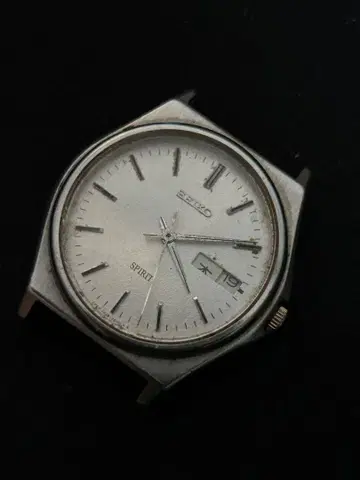 SEIKO SPIRIT 아날로그 손목시계 하자품 가동품