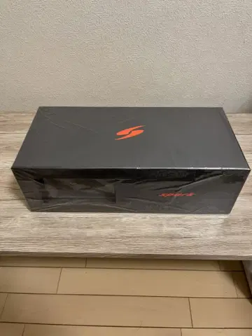 스파크 1/18 레드불 RB18 M. 페르스타펜 2022 일본 GP 모형