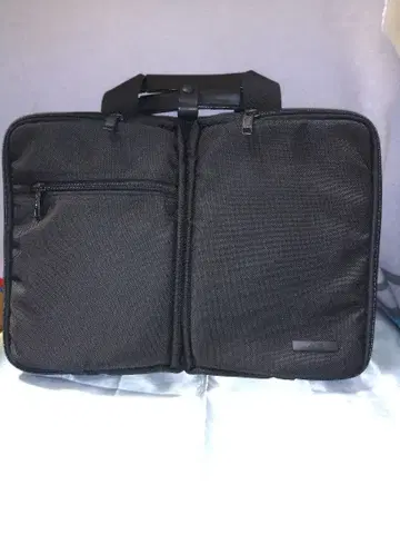 ACE 블랙 비즈니스 백팩 미사용품