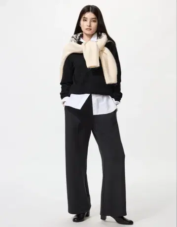 유니클로 웜 플리스 스트레이트 팬츠 긴 길이 블랙 XL