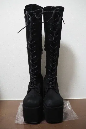 EMODA 레이스업 핏 부츠 [ 23.5cm ] [ M사이즈 ]