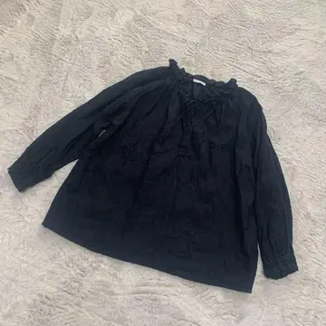 포그린워크 리투아니아제 리본 달린 긴팔 블라우스 블랙