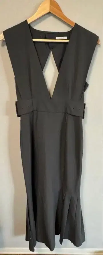 [ MURUA ] 슬리브리스 원피스