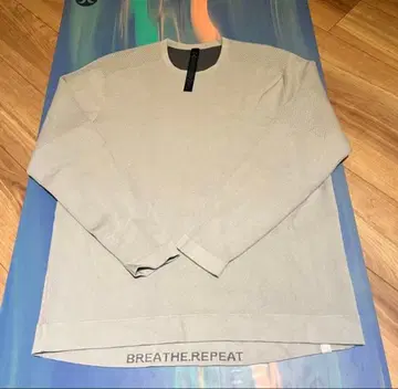 lululemon 크루넥 스웨터 라이트 그레이