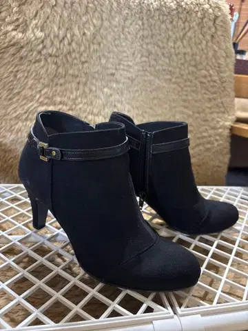 블랙 스웨이드 부티 M 사이즈