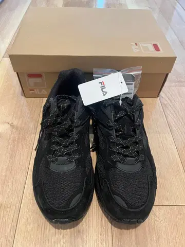 FILA CATAPULT 블랙 26cm 미사용 새상품 택 포함 박스 있음