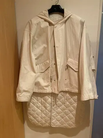 GALERIE VIE 갤러리 비 코트