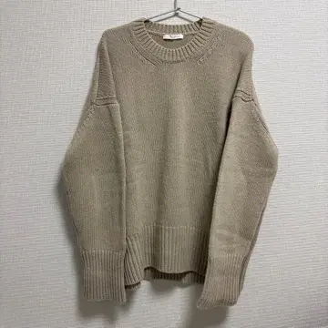 GALERIE VIE 베이지 긴팔 스웨터