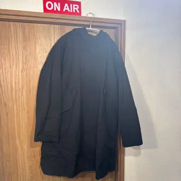 유나이티드 애로우즈 블랙 모즈 코트 후드 부착