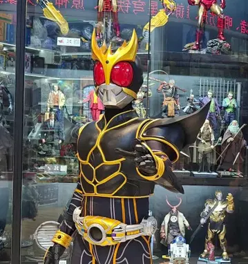 가면라이더 쿠우카 얼티밋 폼 풀 수트 착용 가능 중고품