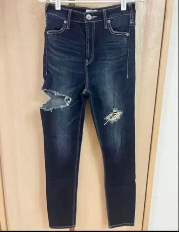 GYDA 데미지 데님