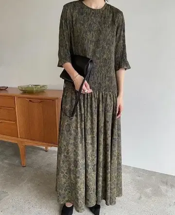 CHINTZ FLOWER PLEAT ONE PIECE CLANE