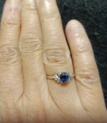 짙은 블루칼라 반지