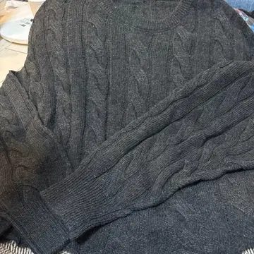 세븐 페어리 다크 그레이 케이블 짜임 니트 긴팔