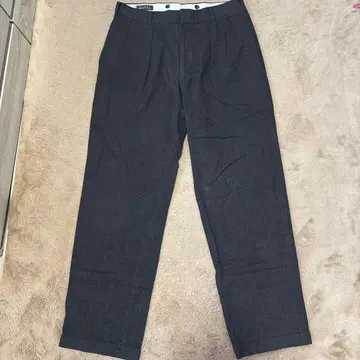 BESPOKE 체크 무늬 슬랙스 다크 그레이