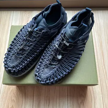 KEEN 뜨개질 디자인 스니커즈 그레이