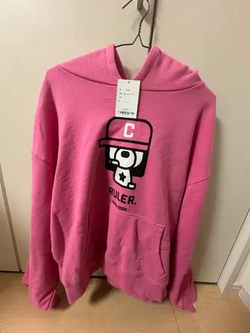 핑크 후드 부착 후드티 캐릭터 프린트