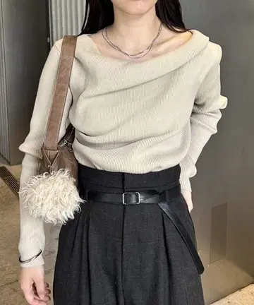 mystic 오프숄더 리브 니트