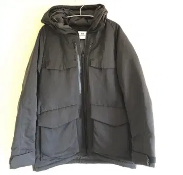 WHITE MOUNTAINEERING UNIQLO 다운 자켓