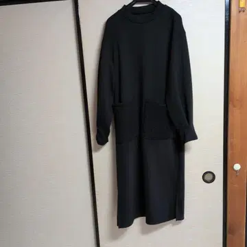 블랙 롱 원피스 플리스 포켓 부착