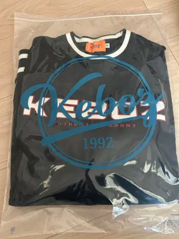 KEBOZ 자수 로고 맨투맨 M