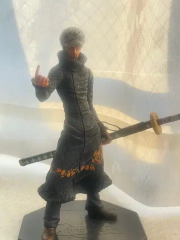 P.O.P 트라팔가 로 피규어 원피스