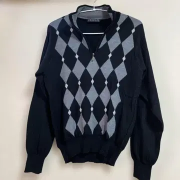 [바니스뉴욕] 이탈리아제 아가일 무늬 하프 지퍼 니트 M