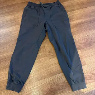 룰루레몬 블랙 조거 팬츠 허리 드로 코드 포함