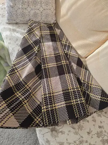 SNIDEL 체크 무늬 플레어 스커트
