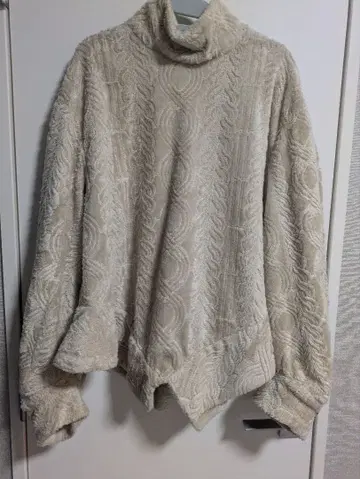 [ FUMIE TANAKA ] fisher fur 풀오버/컷소