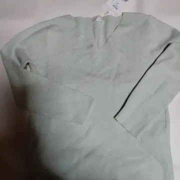 캐시 셰리 그린 V넥 니트 FREE 사이즈