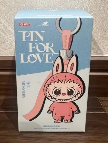 POP MART PIN FOR LOVE SUSANNA N