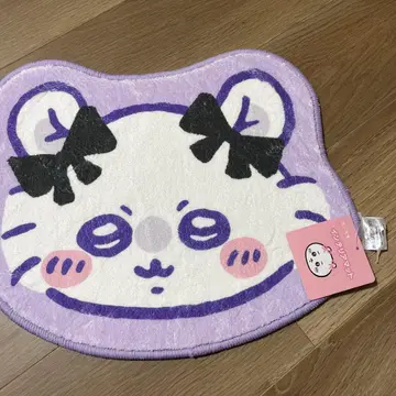 치이카와 모몽가 인테리어 매트