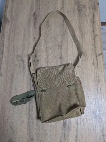 dead Stock 밀리터리 체코군 가스 마스크 숄더백