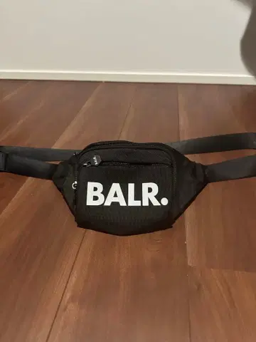 BALR. 블랙 바디백