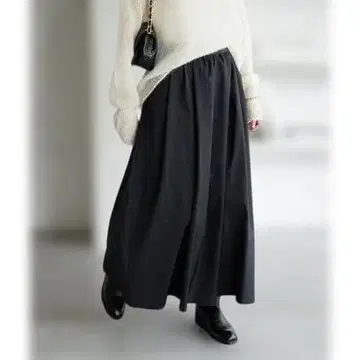 SLOBE IENA 랜덤 턱 스커트 블랙