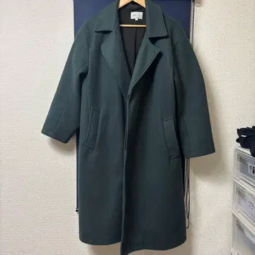 다크 그린 체스터 코트