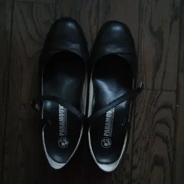 PARAMOUNT 블랙 로퍼 22.5 EEE